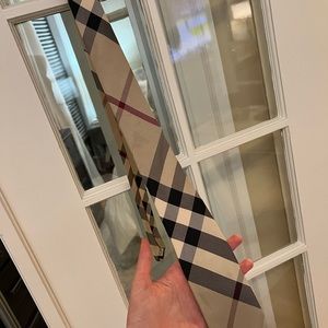 Classic Burberry Cut Check Silk Tie